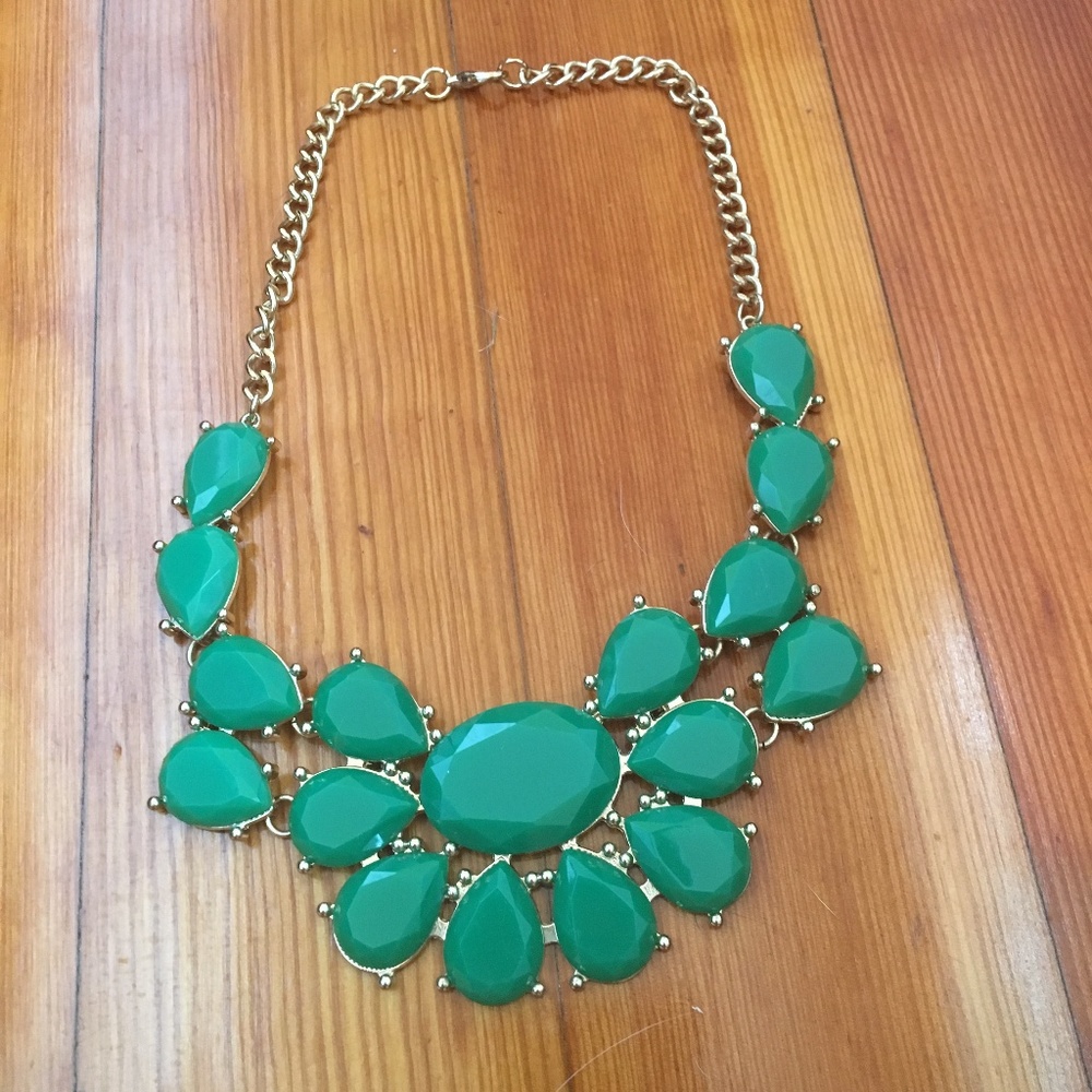 Francesca's Green Statement Necklace